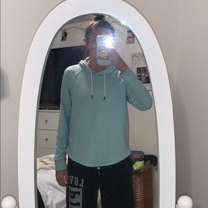 Blue under armour sweatshirt